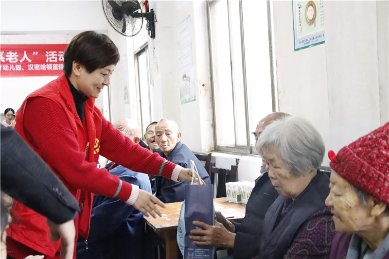 413b2f77284cbd61c6d22e59f7676a4_副本.jpg